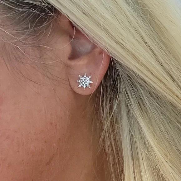 Gorgeous Front/Back Starburst Earrings - Picture 4 of 10
